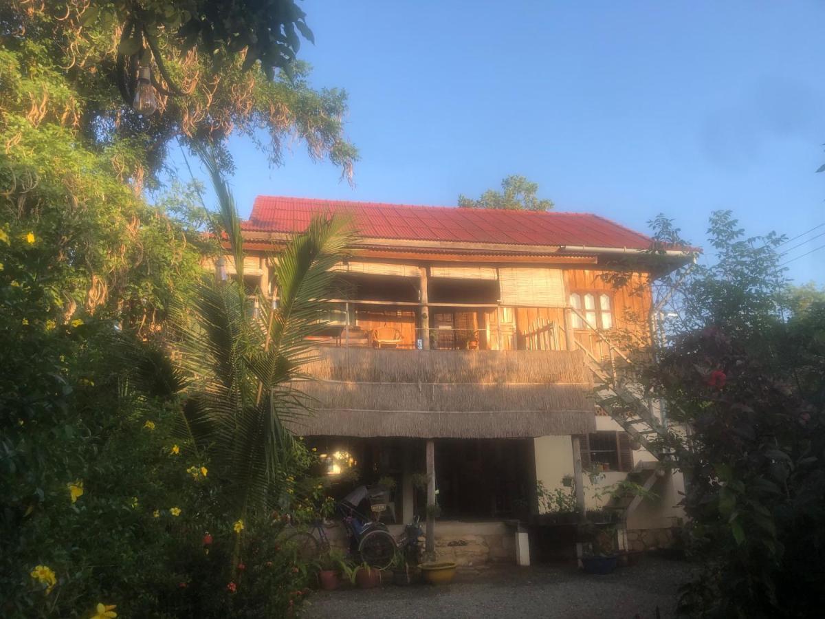Retro Kampot Guesthouse Exteriör bild