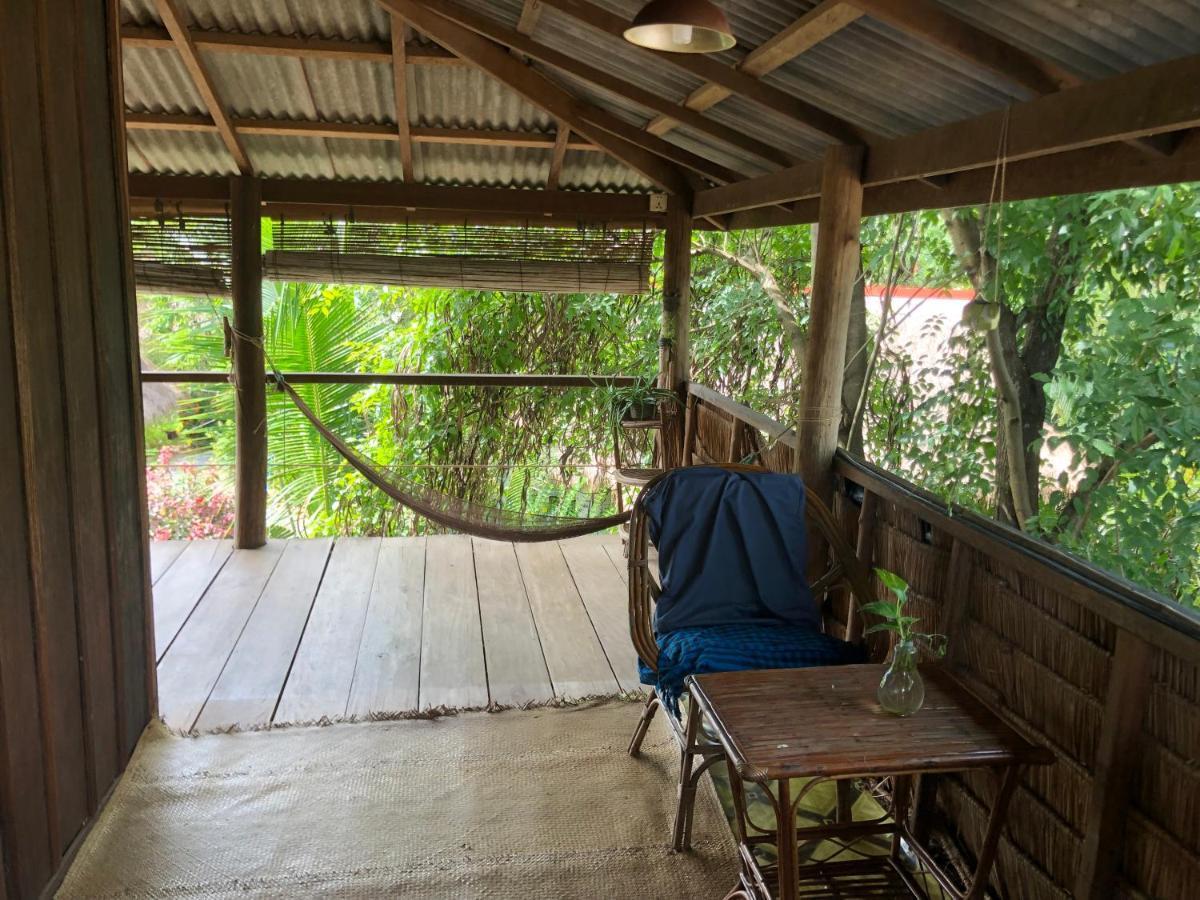 Retro Kampot Guesthouse Exteriör bild